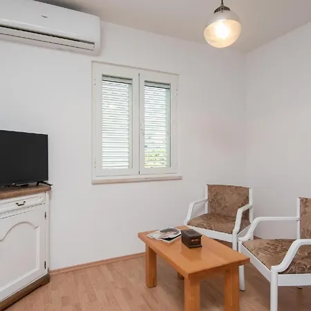 Nyaraló Ferienhaus Fuer 4 Personen Ca 50 Qm In Orebic, Dalmatien Sueddalmatien *